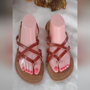 New condition sandal shoes for women size 9.5